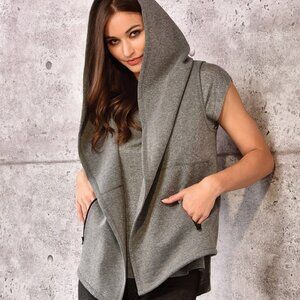 Charlie Paige, Sloungewear Hoodie Vest